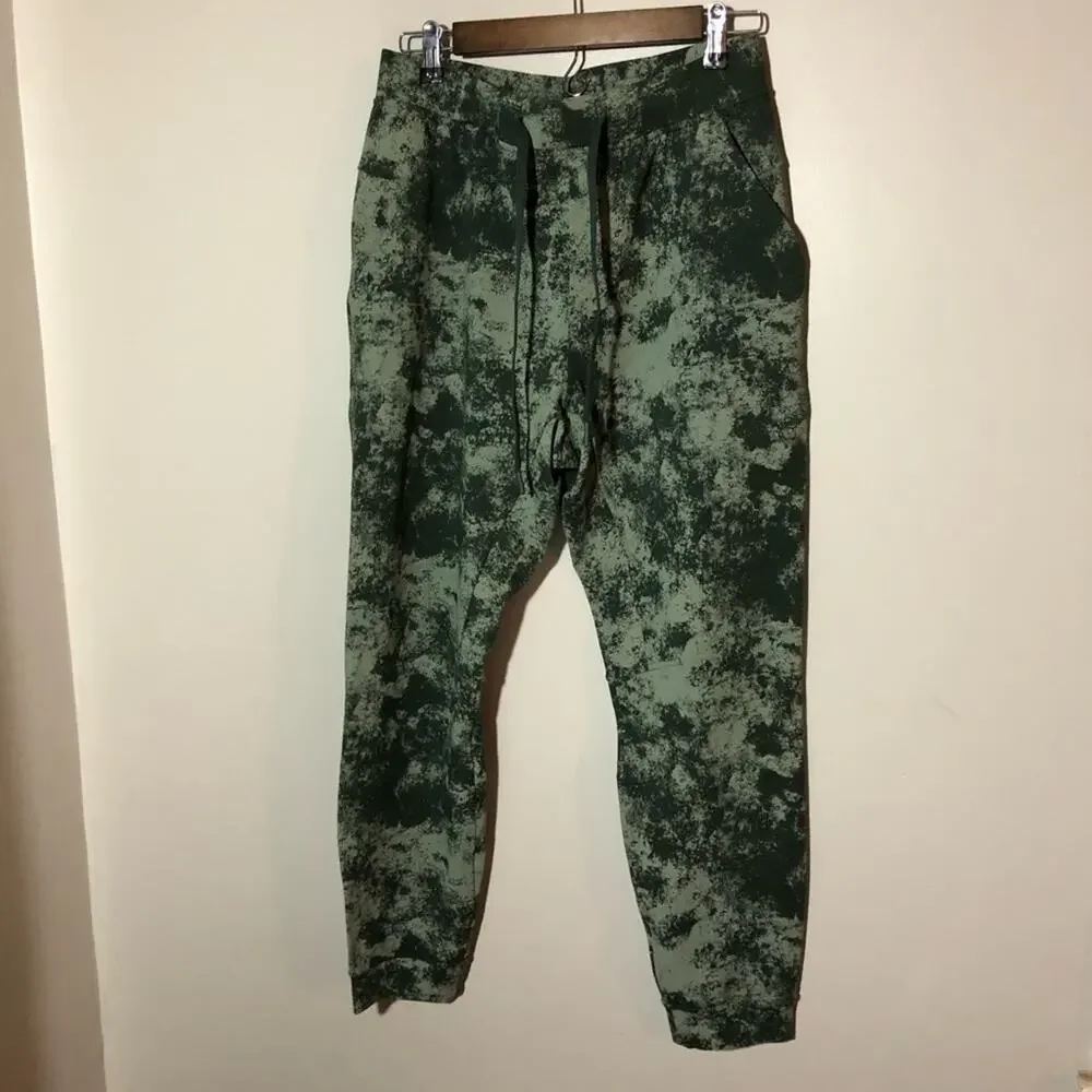 Lululemon city sweat jogger 29” French terry astral smoked spruce green fern M